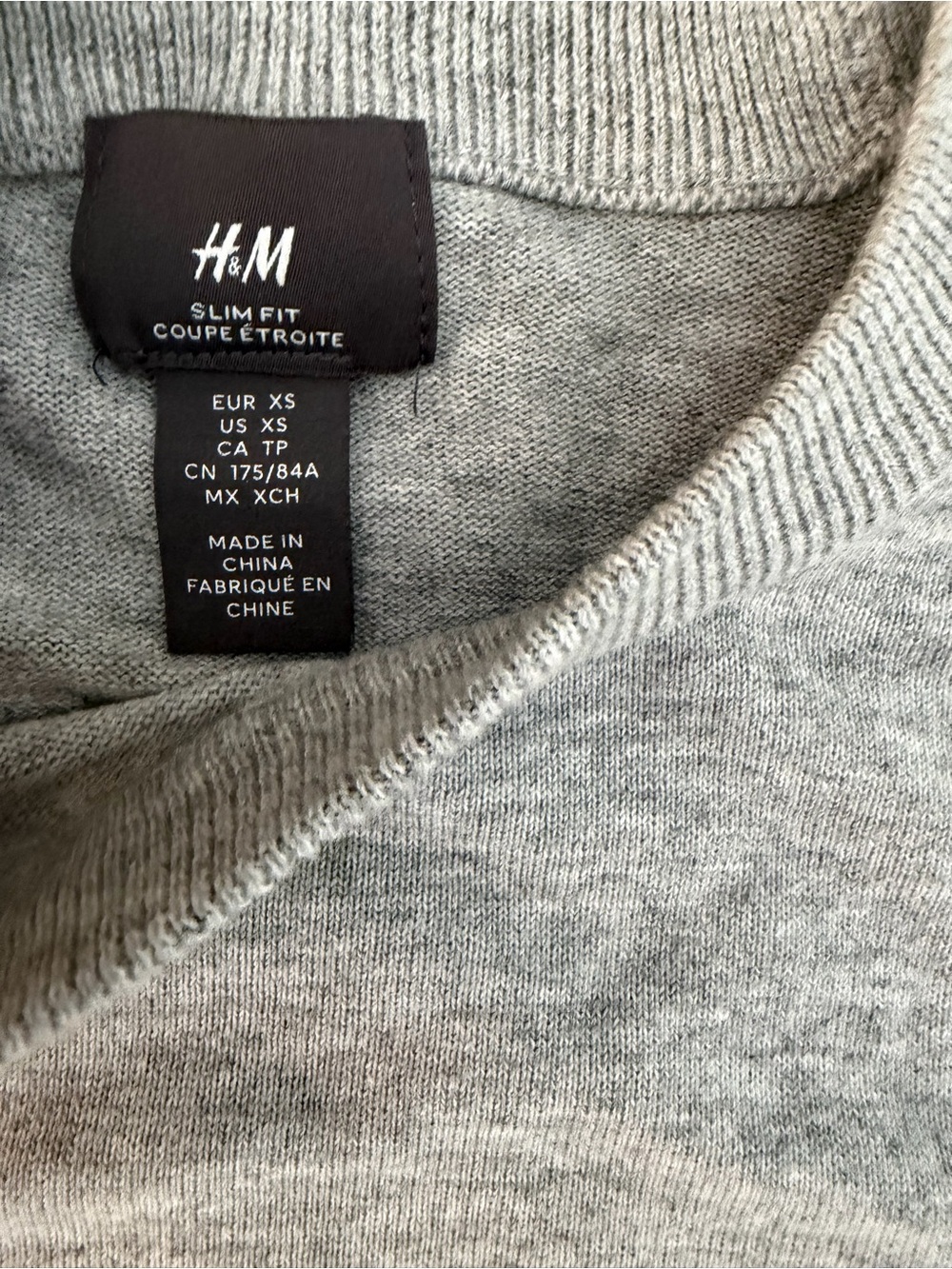 H&M Men's Heather Gray Crewneck Sweater - Picture 2 of 2